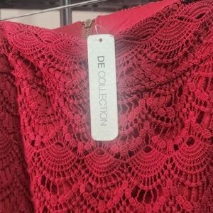 DE Collection Deep Red Maroon Scallop Lace Skirt Size XS NWT